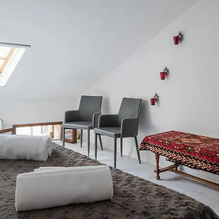 Cerchio Apartment *